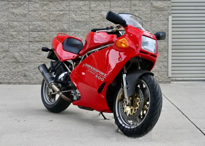 Ducati 900 SS