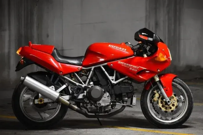 Ducati 900 SS