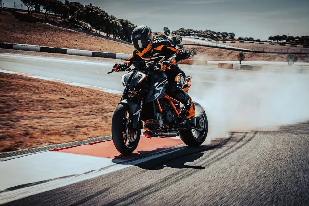 KTM 1290 Super Duke R EVO
