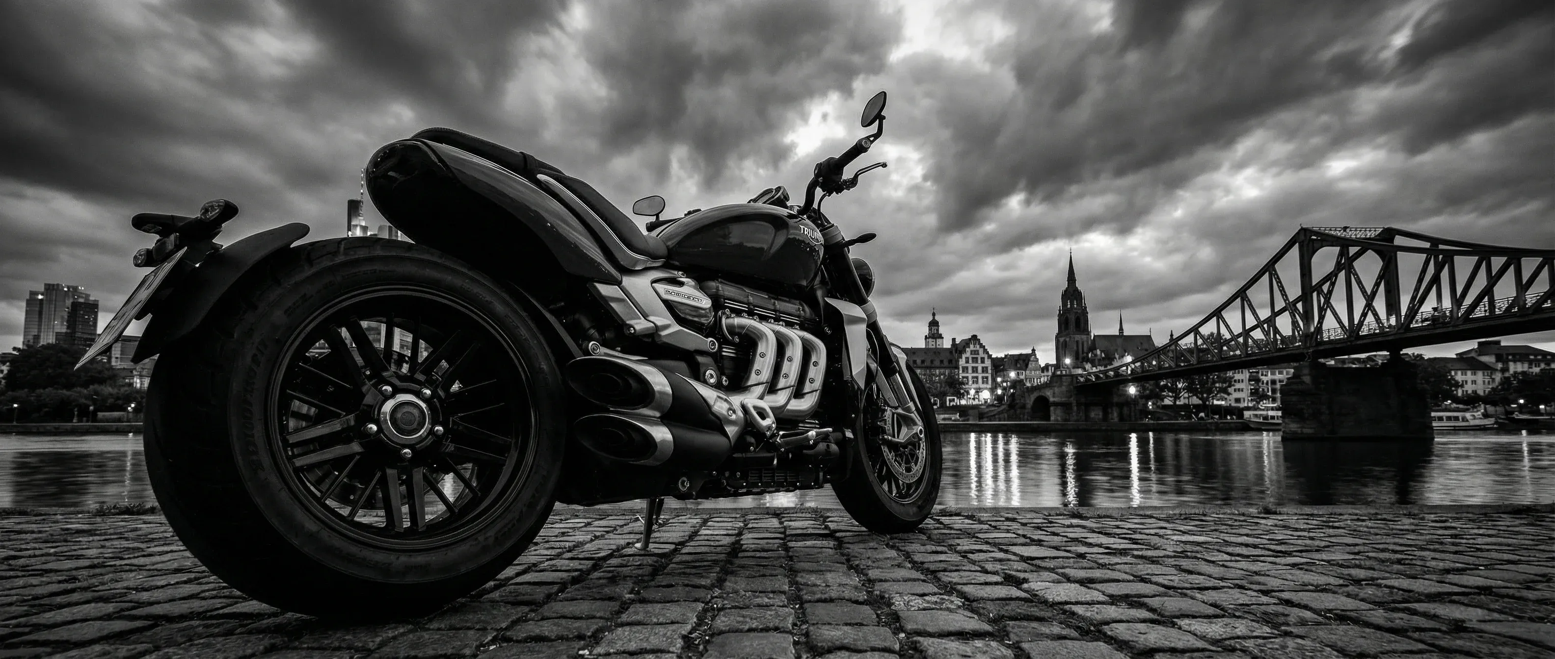 Triumph Rocket 3 R in the motoko fleet
